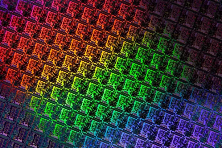 Silicon wafer for integrated circuits